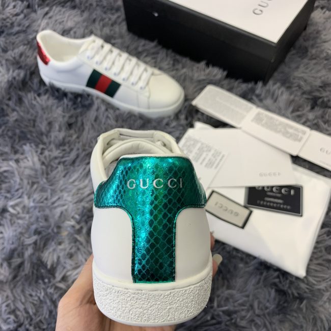 Giày Gucci Ong Ace Bee rep 1:1