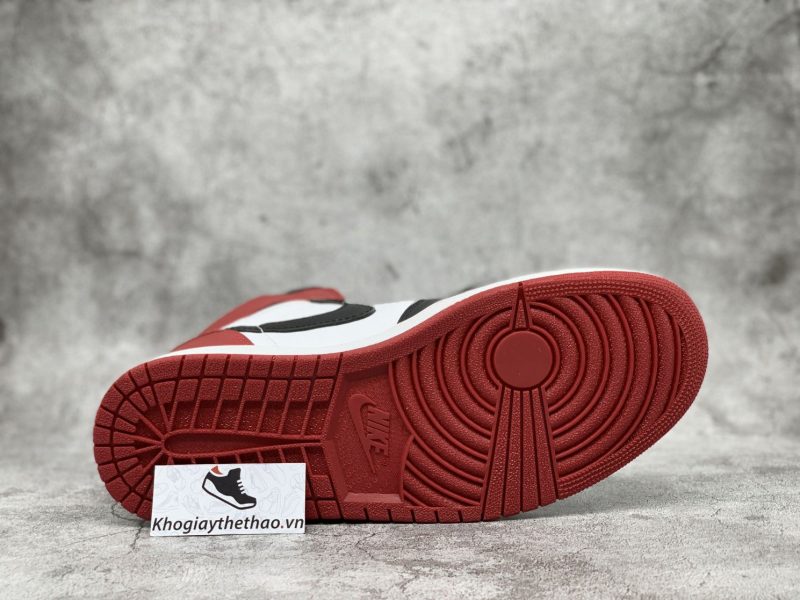 Nike Jordan 1 Black Toe