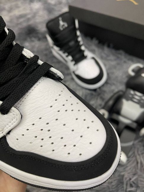 Nike Air Jordan 1 Mid Tuxedo White Black